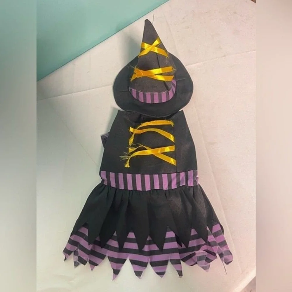Medium dog witch costume purple and‎ black